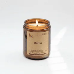 Scented candle with bergamot and sandalwood